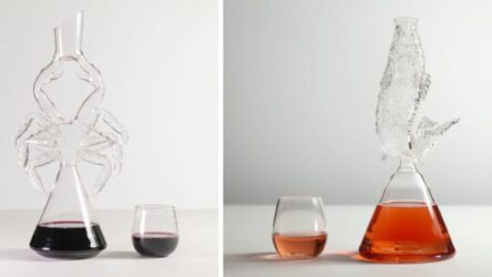 Wijnstromen door zeedieren in speelse glazen karaffen door Charlie Matz